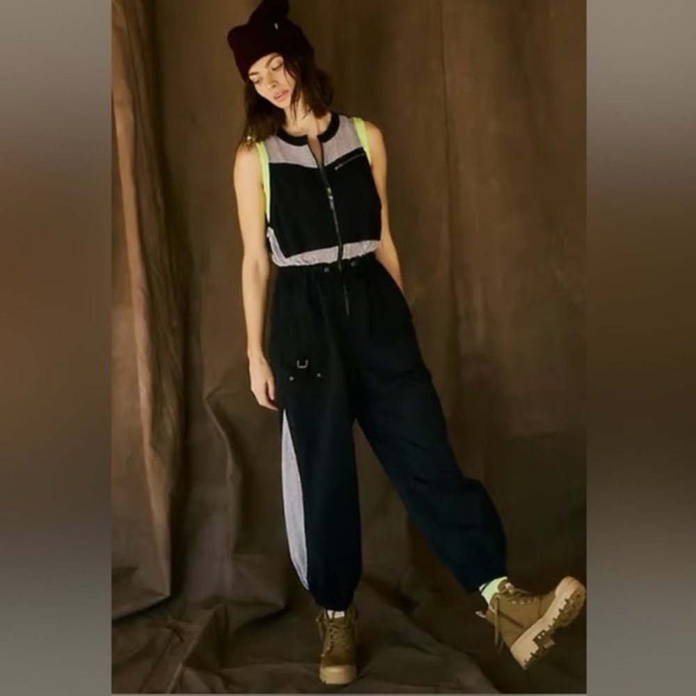 Free People Movement Inhale Jumpsuit Size Extra Small